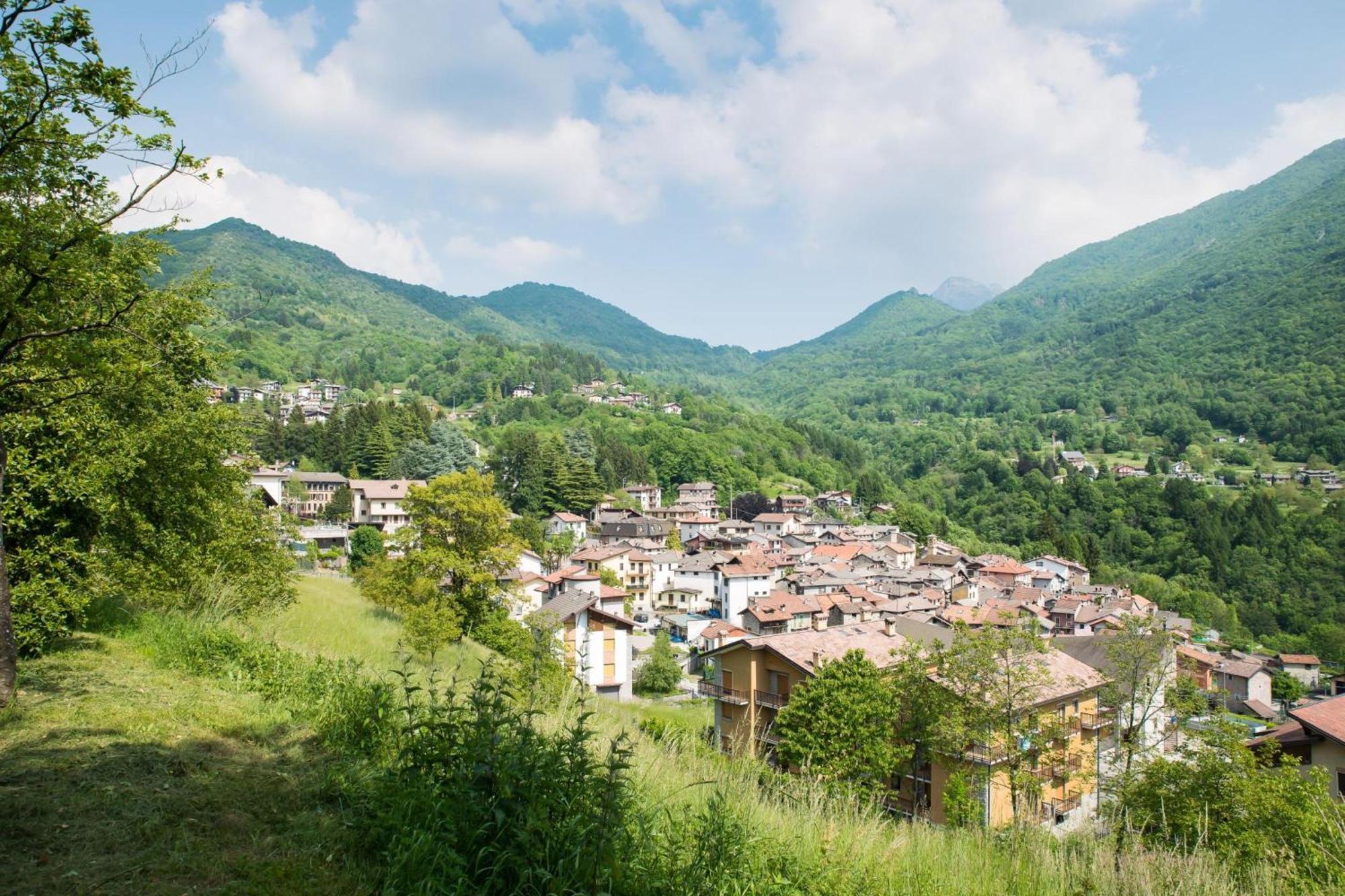 Casa Busso - Happy Rentals Esino Lario Luaran gambar