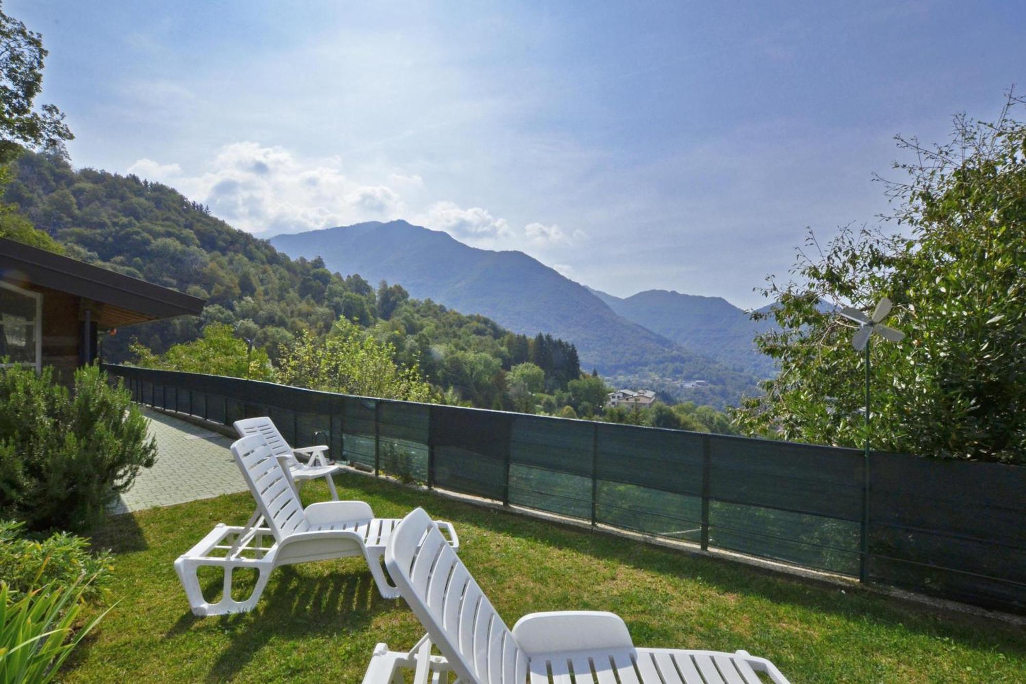 Casa Busso - Happy Rentals Esino Lario Luaran gambar