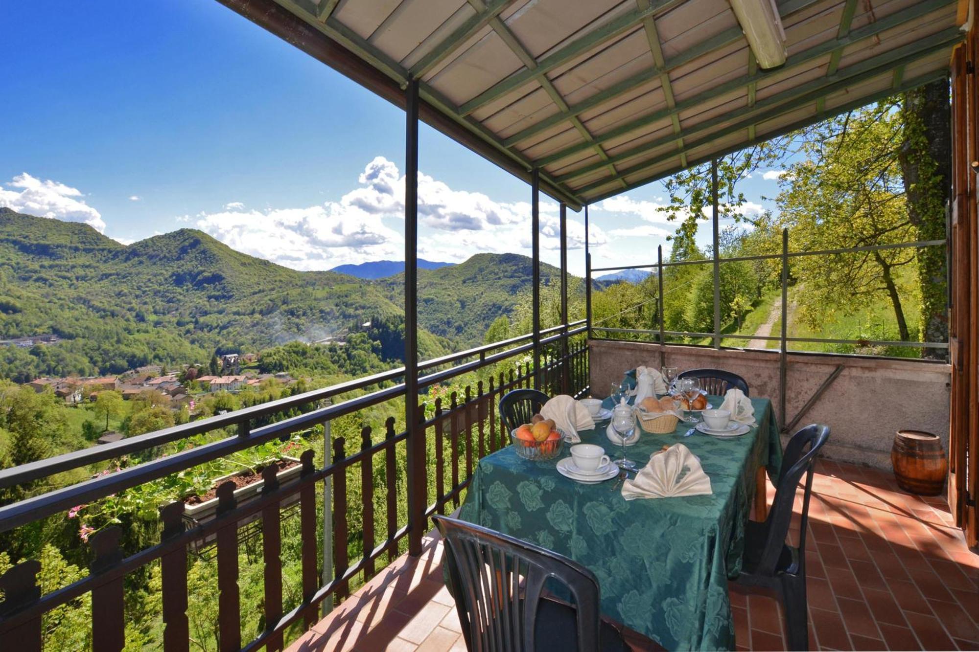 Casa Busso - Happy Rentals Esino Lario Luaran gambar