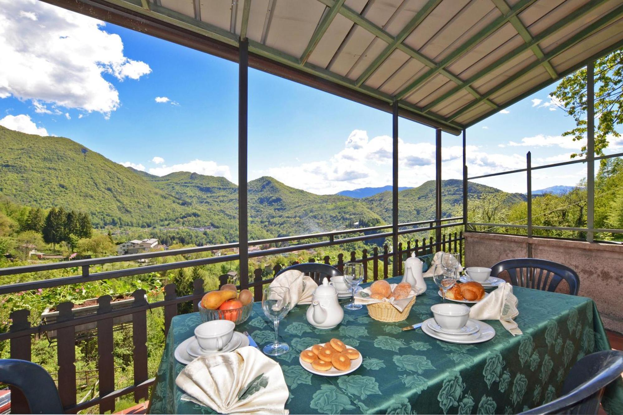 Casa Busso - Happy Rentals Esino Lario Luaran gambar
