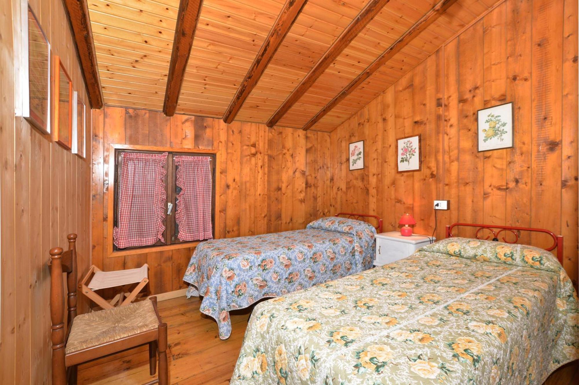 Casa Busso - Happy Rentals Esino Lario Luaran gambar