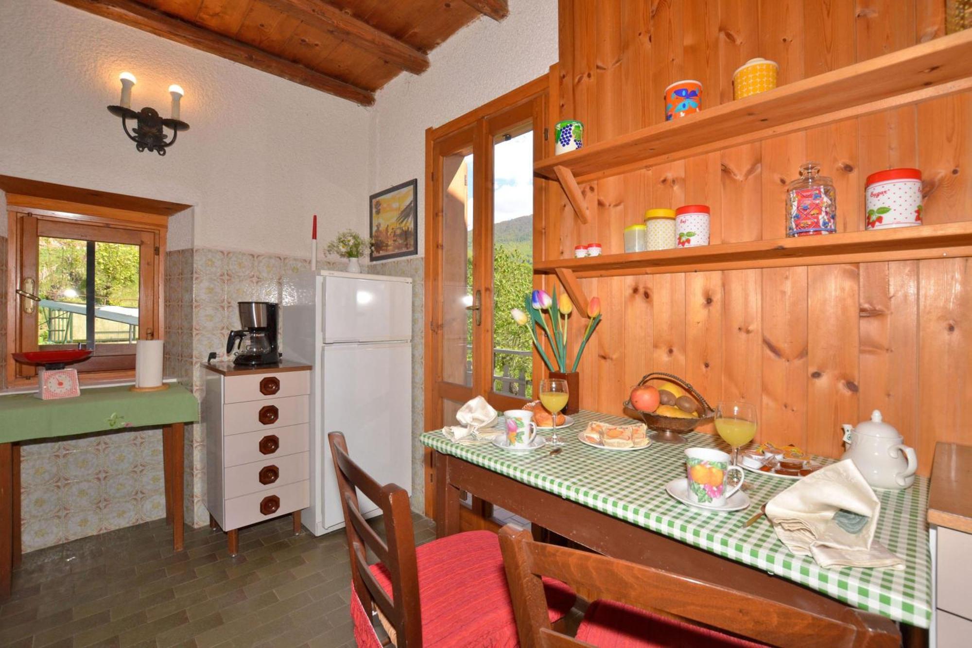 Casa Busso - Happy Rentals Esino Lario Luaran gambar