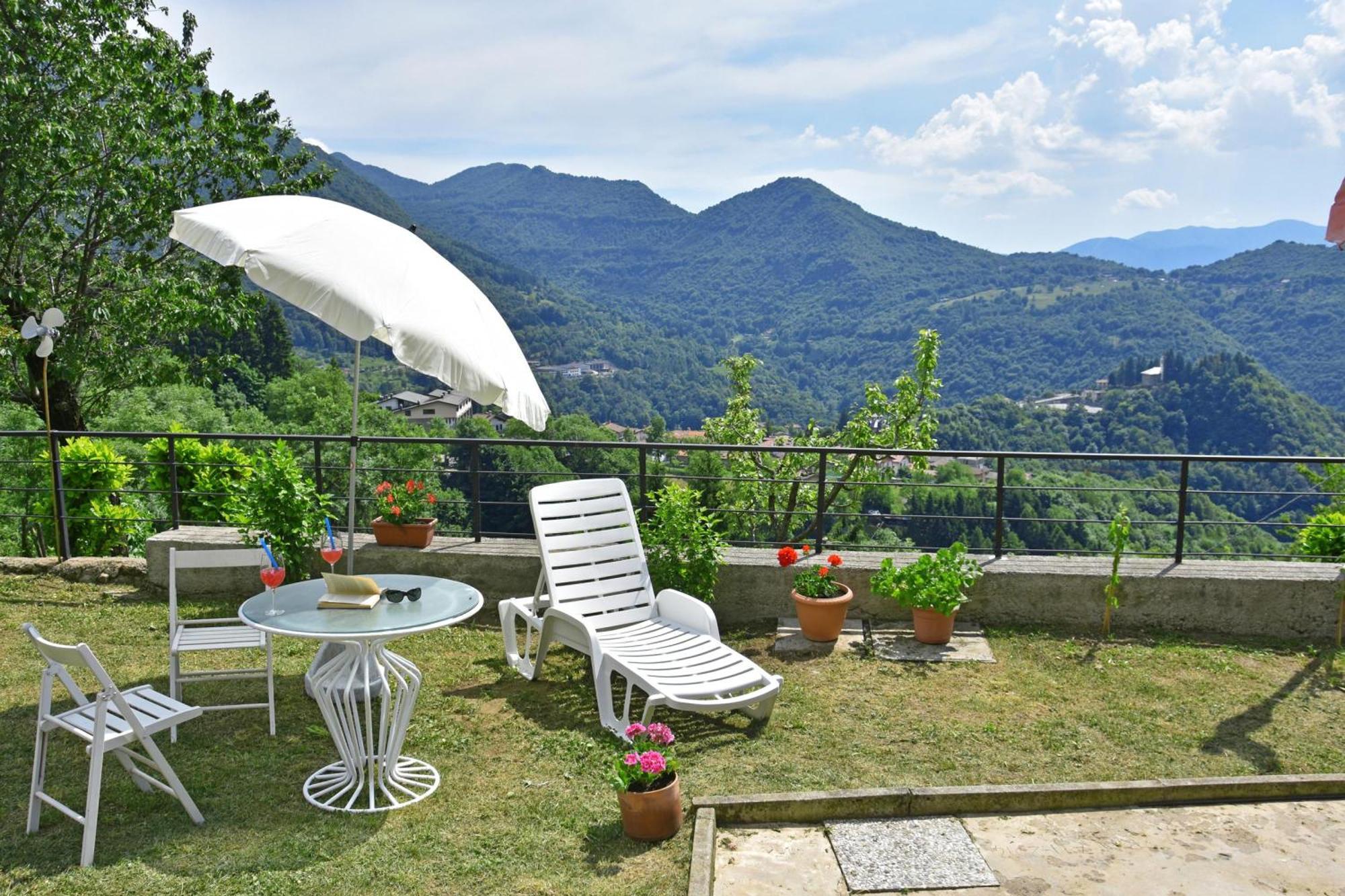 Casa Busso - Happy Rentals Esino Lario Luaran gambar