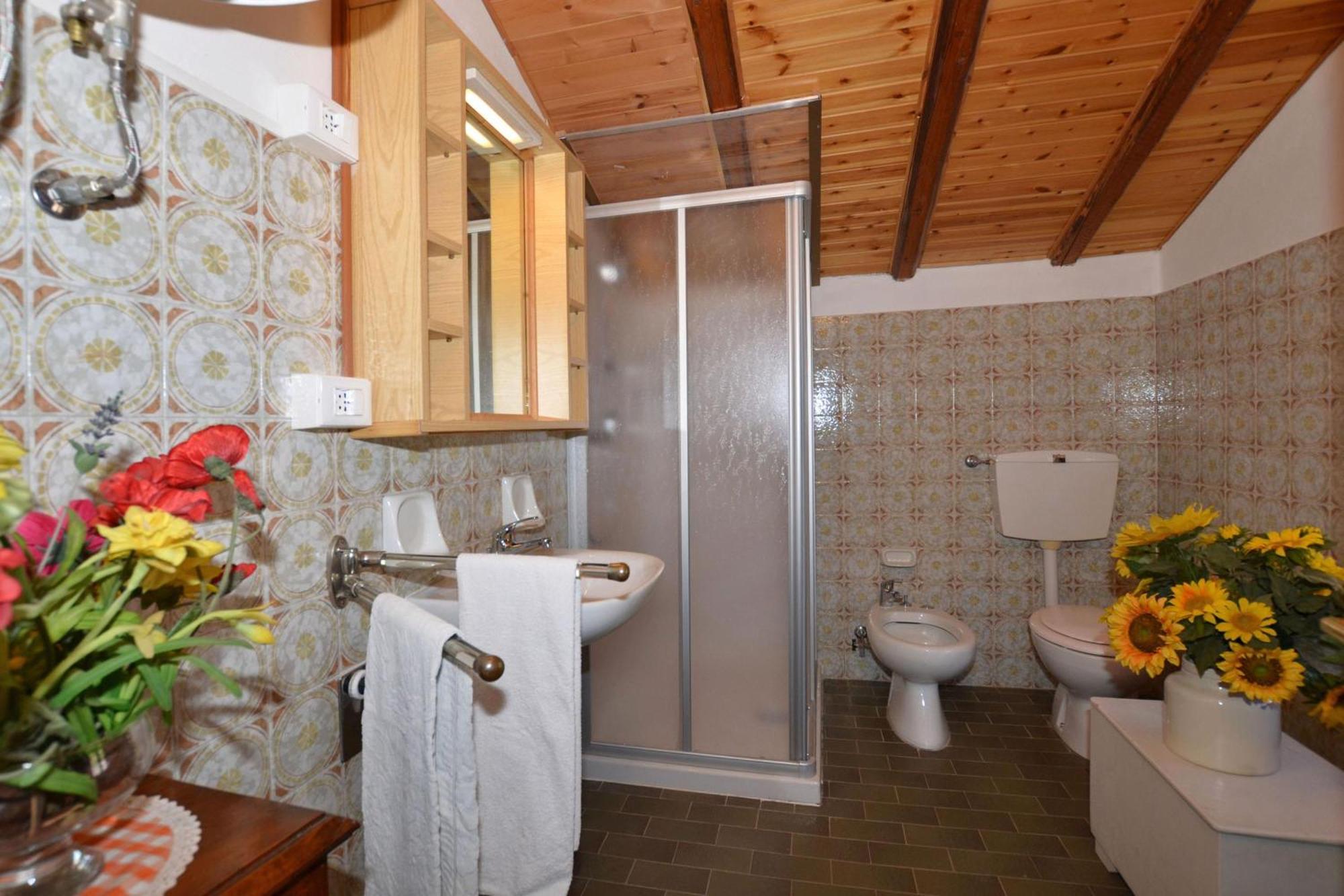 Casa Busso - Happy Rentals Esino Lario Luaran gambar